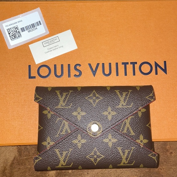 NEW Authentic Louis Vuitton Kiragami Pochette Medium Size Monogram Print - Picture 1 of 5